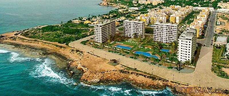 * FRONTLINE BEACH 3 BED APARTMENTS WITH..