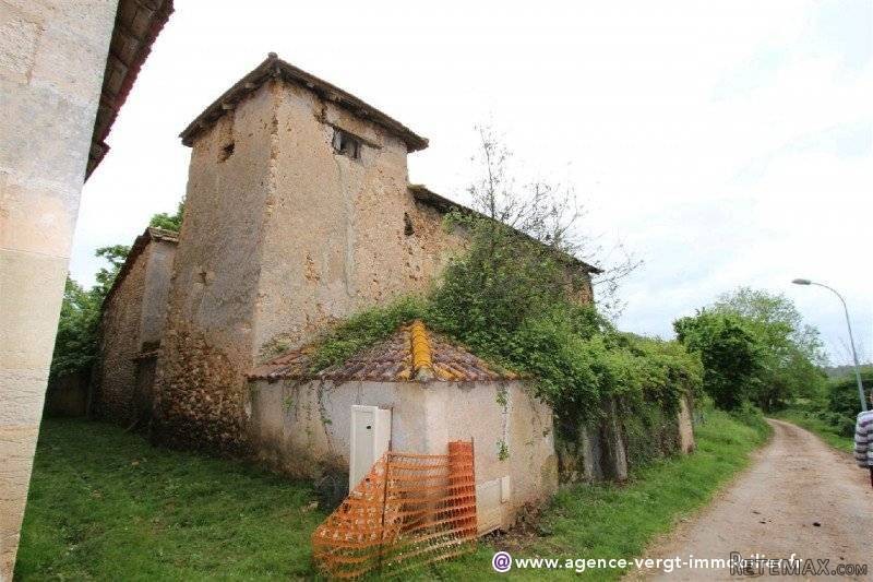 Ref 29098 : Maison D'habitation Situee.. - 2