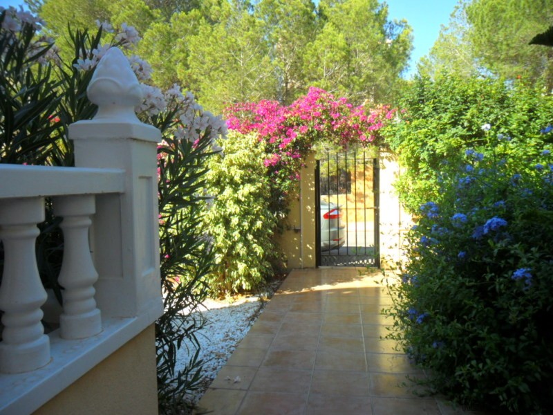 Las Filipinas 4 Beds Detached House.. - 2