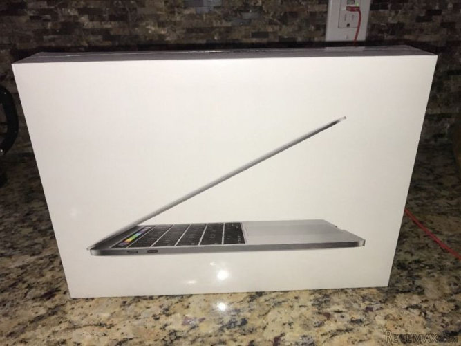 RETINA Apple MacBook Pro :Whatsap number