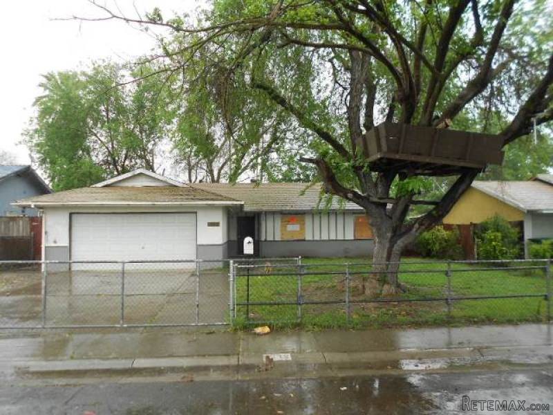 7112 Watt Ave North Highlands, CA..