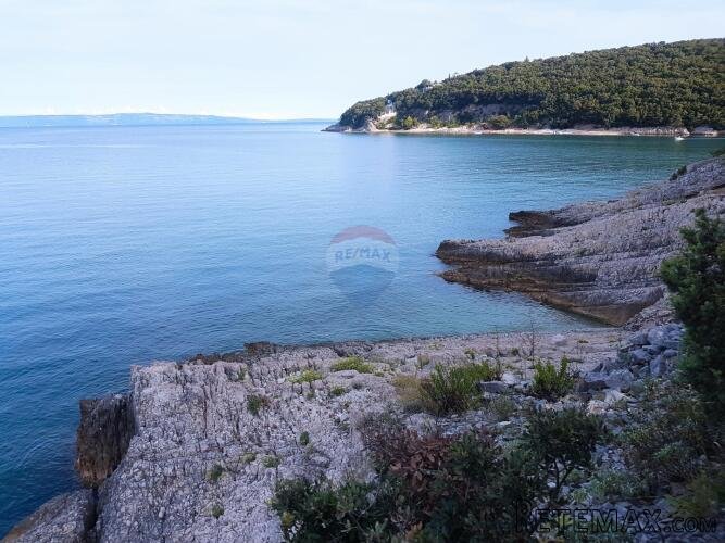Istra, Krnica, prekrasno zemljište, prvi red do mora - 2