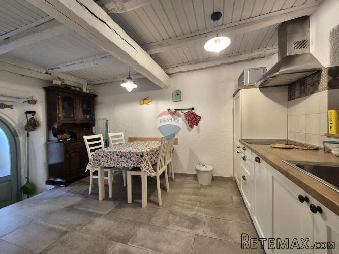 Opatija, Mošćenice- kompetno renoviran stan u staroj jezgri - 2