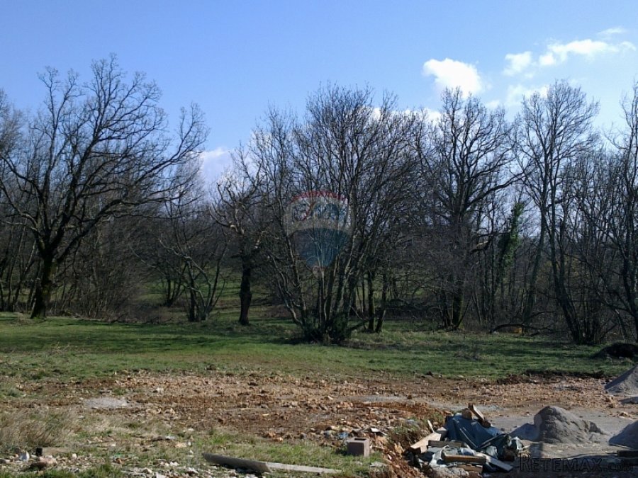 MAVRINCI - građevinski teren 5371 m2
