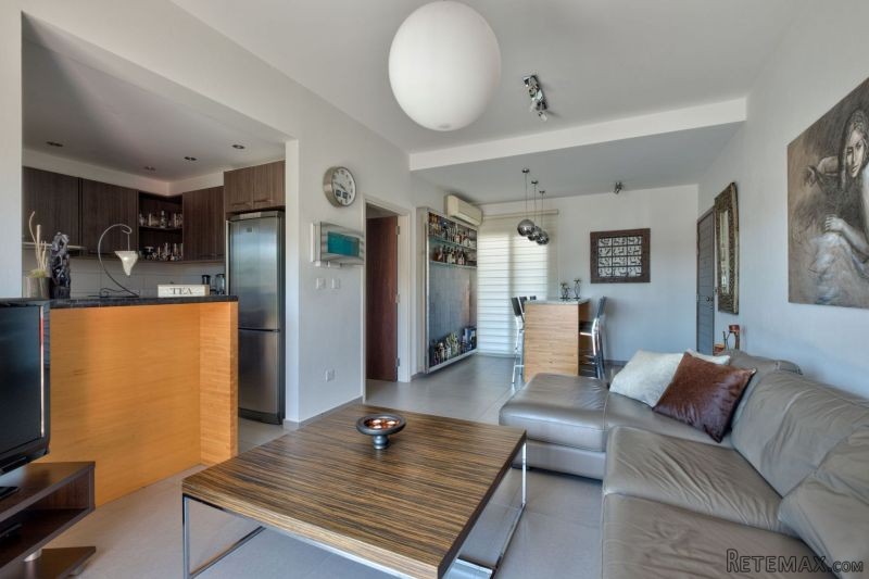 Modern designer 2 bed apartment in..