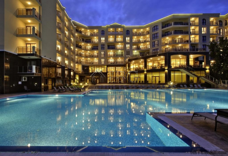 Luxury 1-bedroom apartment with SEA..