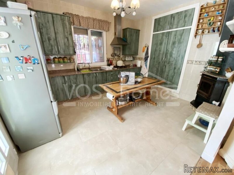 NEW LISTING TO VOSS HOMES - A large 3 bed, 2 bath Country.. - 9