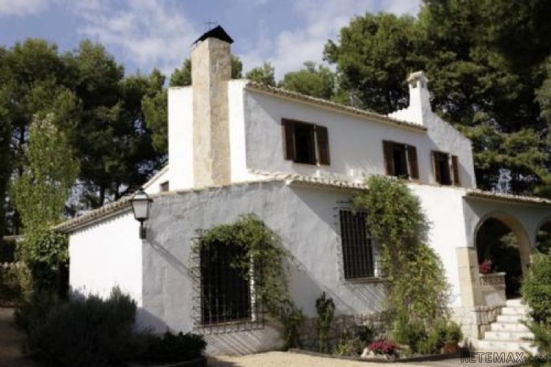 Fabulous Detached Villa In Tibi..
