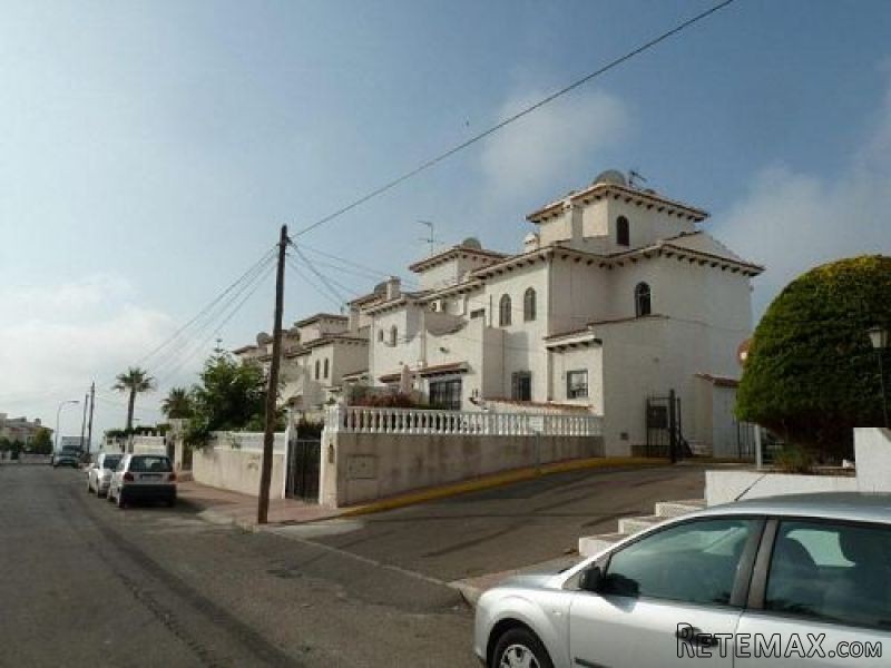 3 Bedrooms - Casa - Alicante - For Sale - 2