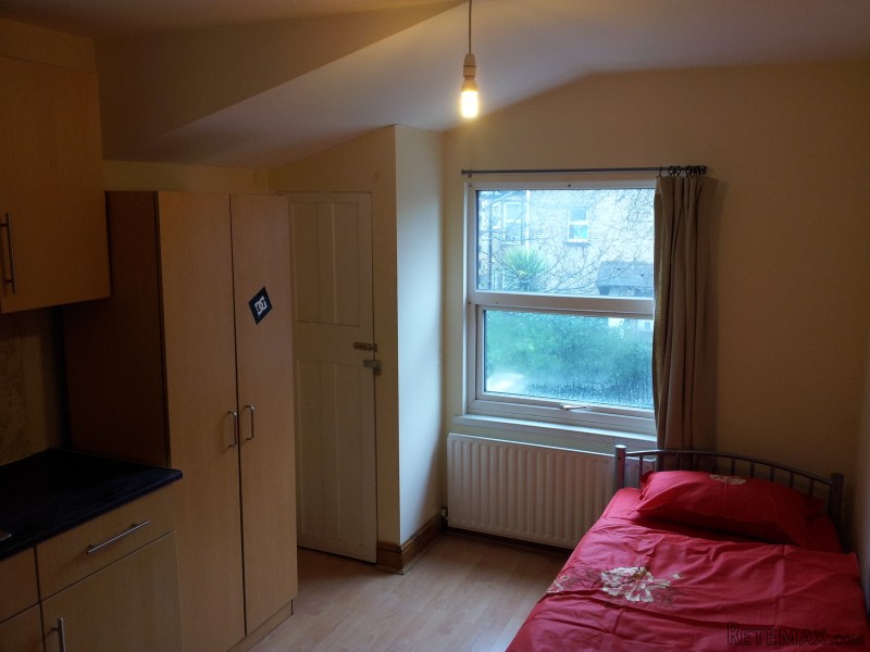 Single room, Zone 3, Leyton