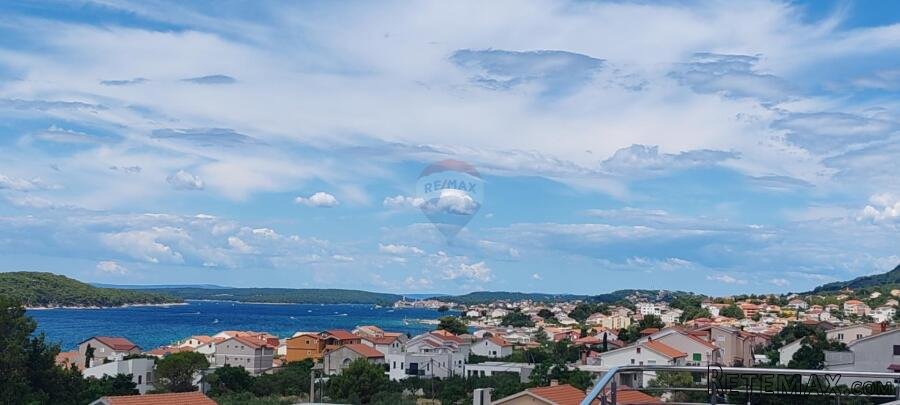 Rab, Barbat - potkrovlje s velikom terasom, blizina plaže - 3