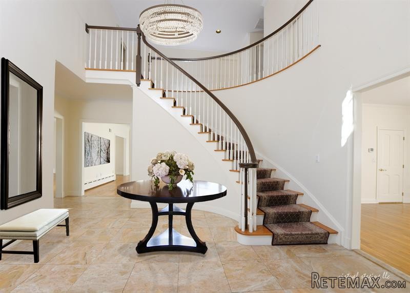 5 bedroom House For Sale: 10 1/2 Dandy.. - 2