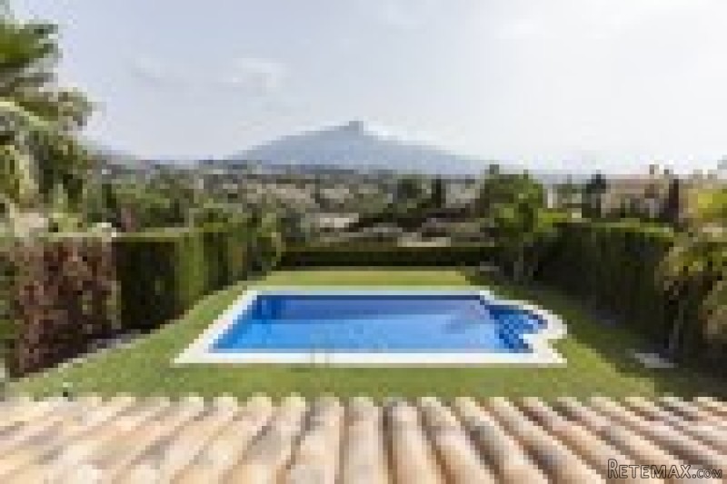 4 Bedrooms - Villa - Malaga - For Sale - 2