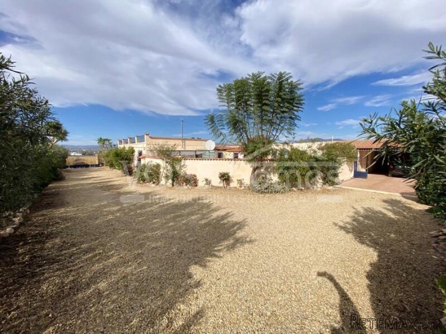 NEW & EXCLUSIVE TO VOSS HOMES - A uniquely designed, full.. - 7