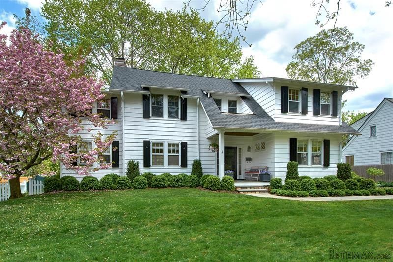 4 bedroom House For Sale: 14 Pine Lane.. - 2