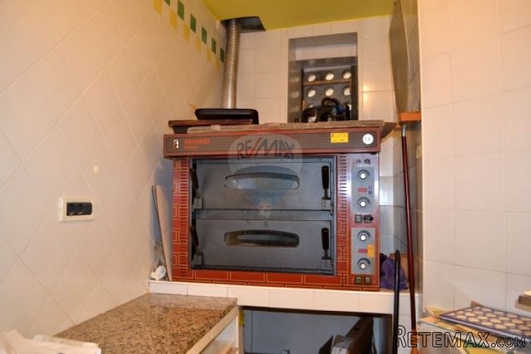 Renovirana kuća i poslovni prostor u starom gradu -... - 3