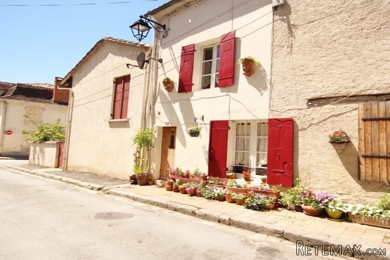 APS3074 Fabulous 3 bed townhouse in the..