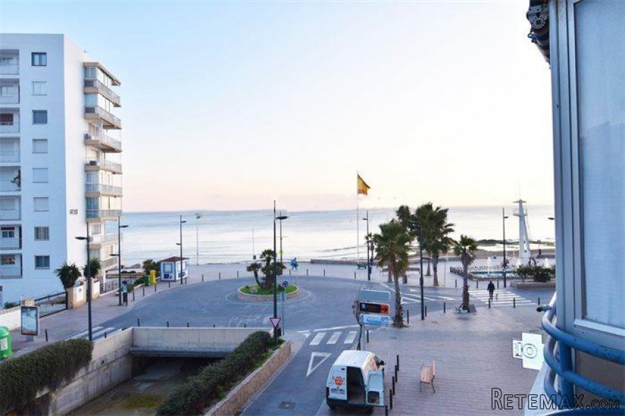 A 20 metros de la playa del Arenal en Calpe, en la zona.. - 2