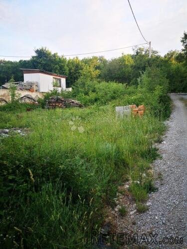 KRK GOSTINJAC TEREN SA GRAĐEVINSKOM DOZVOLOM - 2