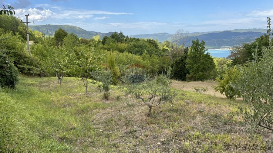 Pazin - okolica, građevinsko zemljište sa pogledom na Butoni - 2