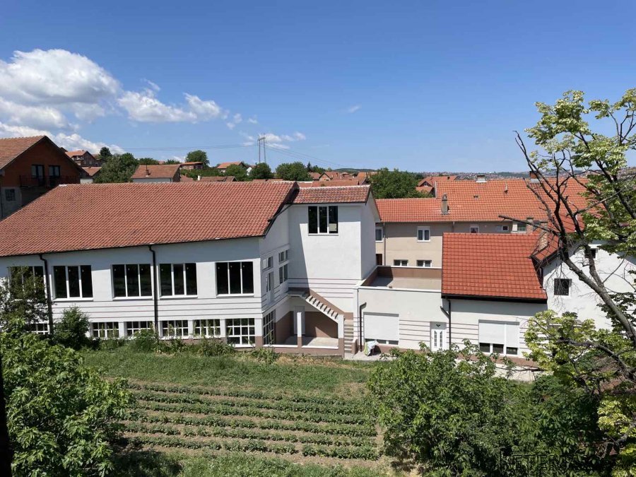 Stambeno poslovni objekat 1000m2 - 2
