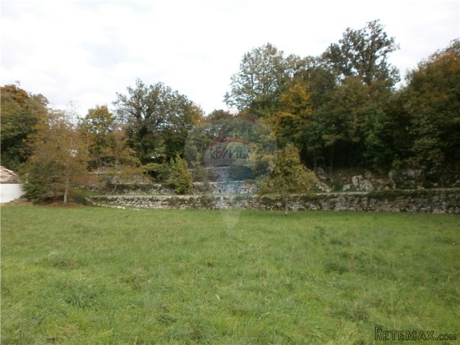 JUŠIĆI - GRAĐEVINSKI TEREN - 4.122 m2
