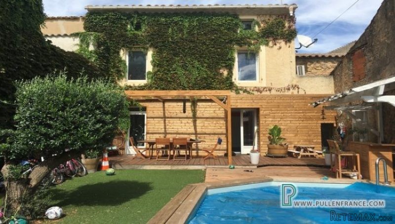 Superb 6 Bed Village House With Garden.. - 2