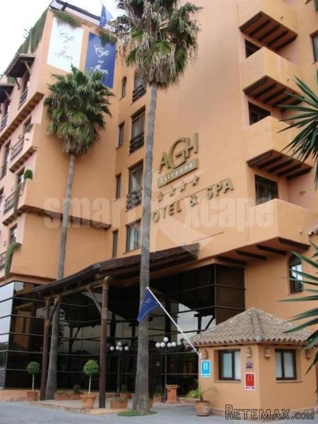Apartment For Sale In New Golden Mile..
