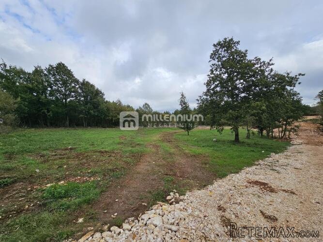 Istra, okolica Barbana, 910m2 građevinskog zemljišta - 2