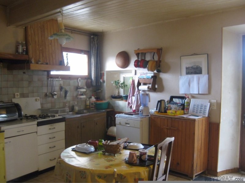 4 Bedroom Family Home With Garden.. - 2