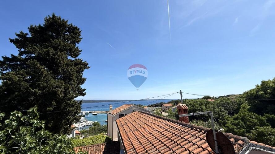 Lošinj, Nerezine, Dvije kuće, garaža, vrt