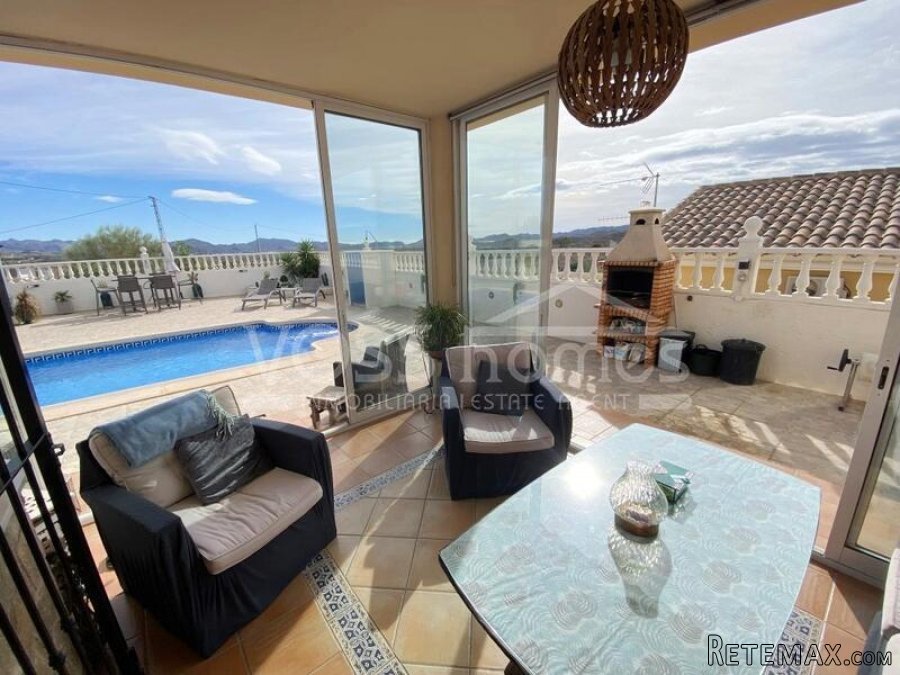 NEW & EXCLUSIVE LISTING TO VOSS HOMES - A lovingly.. - 13