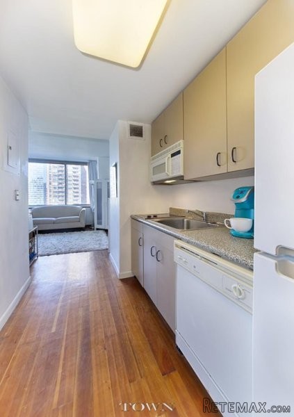 Condo - New York State - For Sale - 2