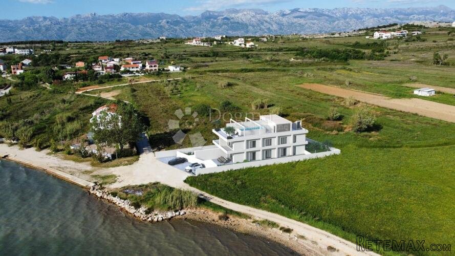 APARTMAN PRVI RED DO MORA