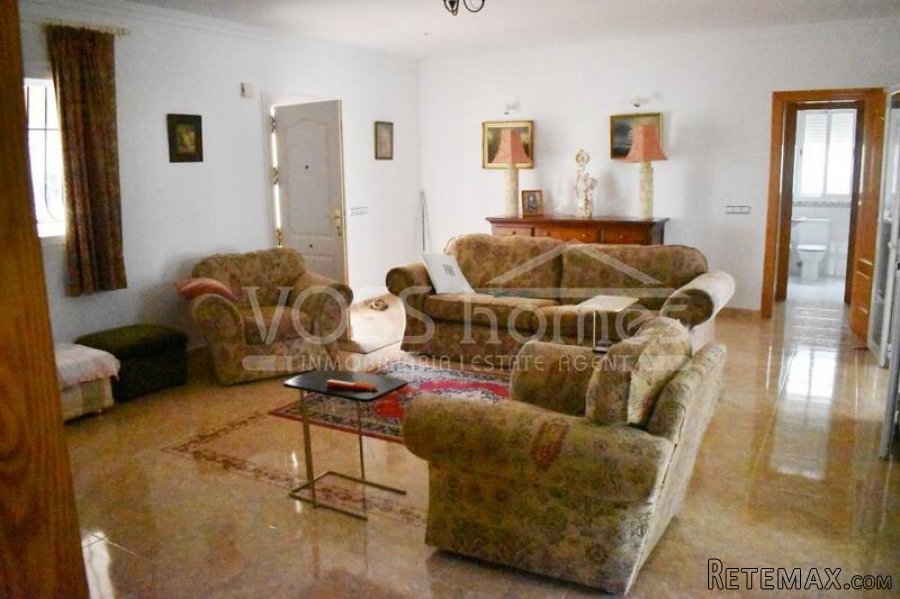 EXCLUSIVE TO VOSS HOMES - A spacious, recently decorated.. - 17