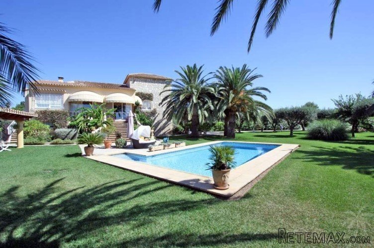 Fantastic Finca of 150 sq meters built on a plot of 4986 sq..