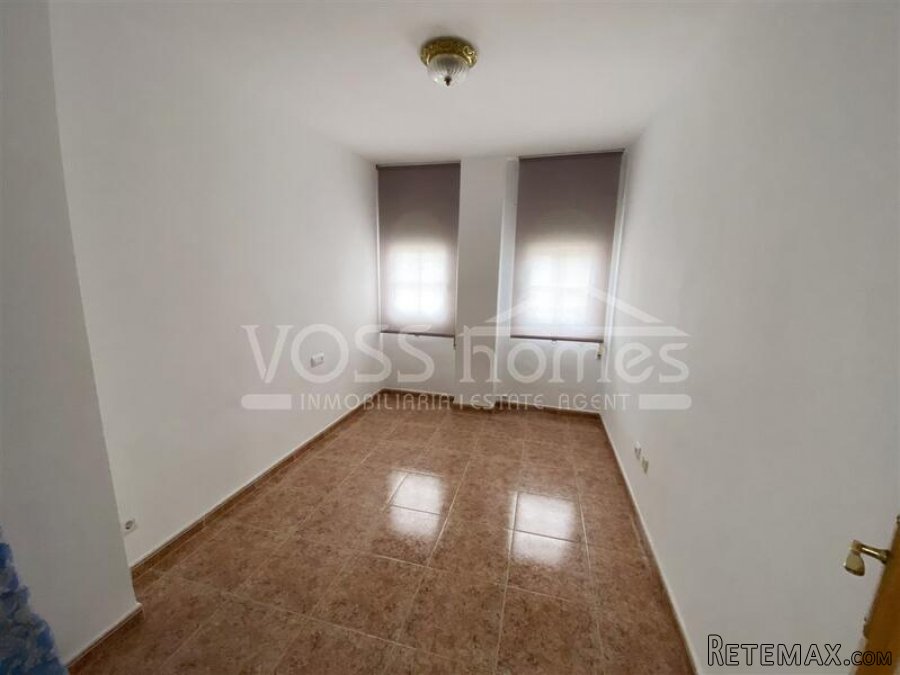 NEW LISTING TO VOSS HOMES - A two storey 132m2 town house.. - 17