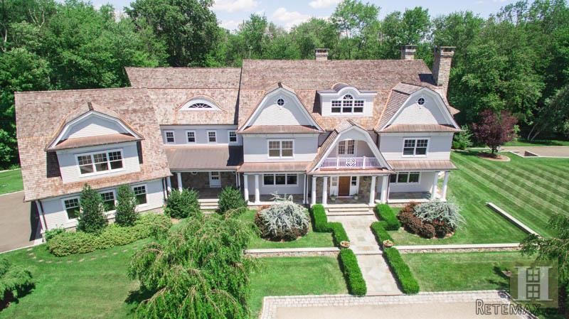 6 bedroom House For Sale: 1385 SMITH..
