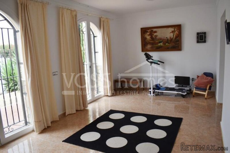 EXCLUSIVE TO VOSS HOMES - A spacious, recently decorated.. - 19