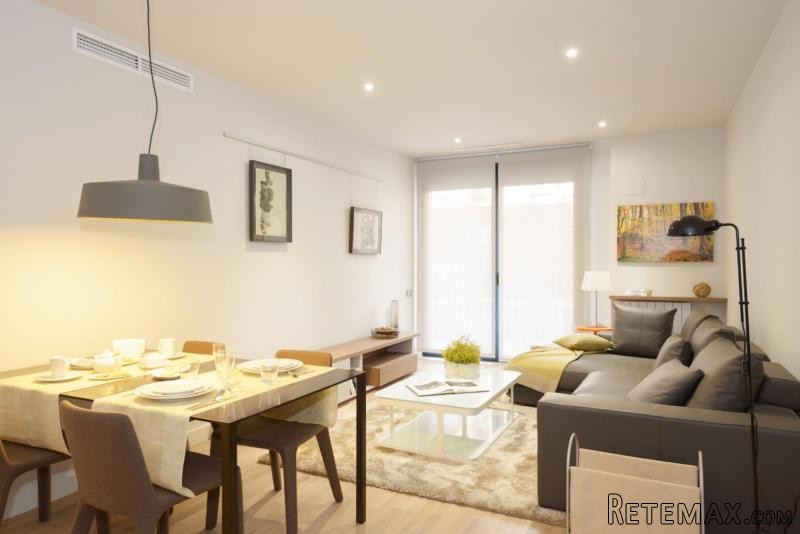 Three bedroom apartment for sale close..