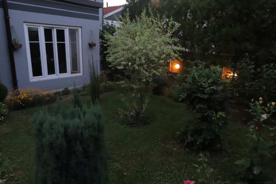 Porodicna kuca sa lokalom-Vlasotince - 21