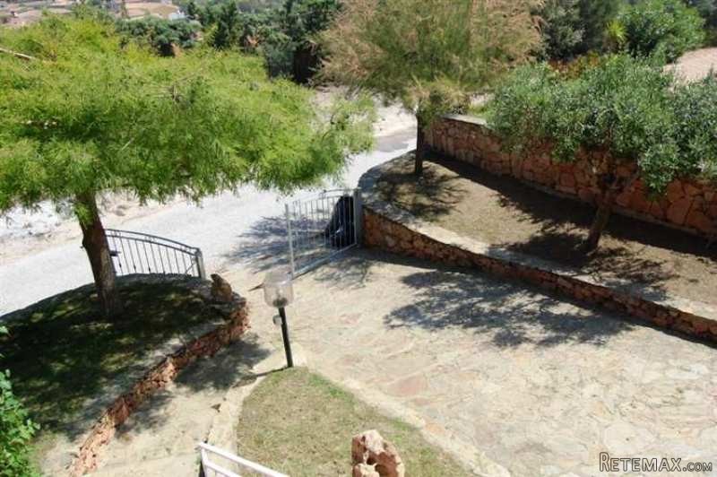 2 bedroom Duplex For Sale: Santa Teodoro - 2
