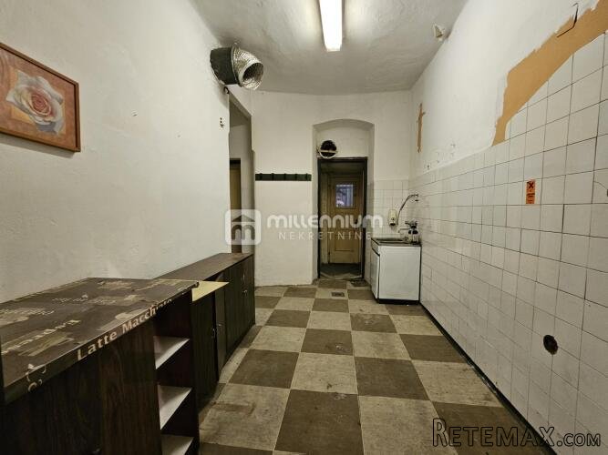 Rijeka, Sušak, 124.40m2, poslovni prostor s terasom - 4