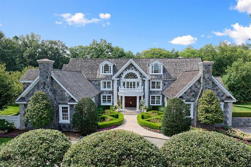 6 bedroom House For Sale: 20 Andrews.. - 2