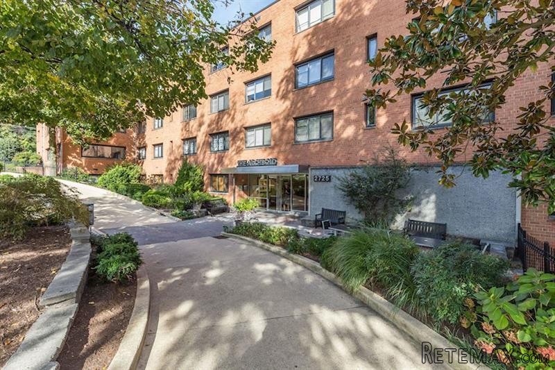 1 bedroom Apartment For Sale: 2725 39TH..