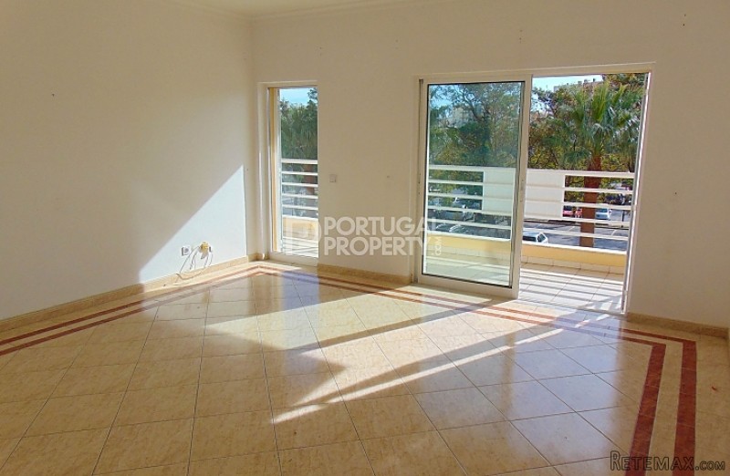 2 Bed Apartment Near Marina and Beach - 2