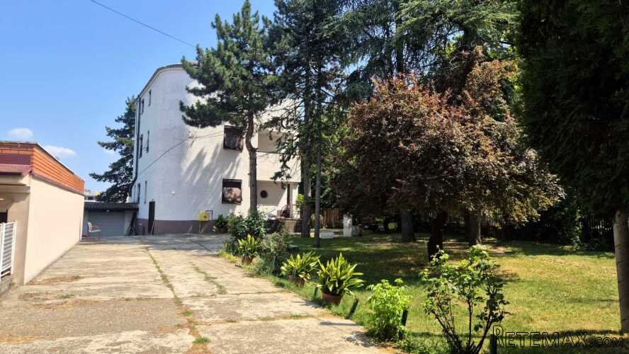Prodaja kuce Zemun-Kalvarija