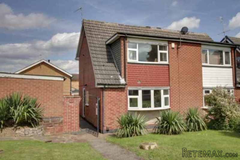3 bedroom, Semi-detached House house..
