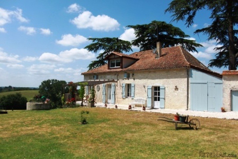An Impeccably Presented Stone Built.. - 2