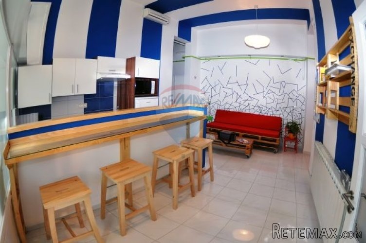 UHODANI HOSTEL U PULI - ODLIČNA LOKACIJA - 4